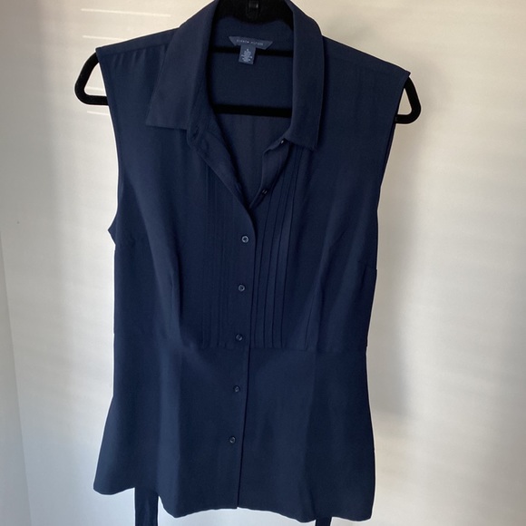 Tommy Hilfiger Tops - NWOT Tommy Hilfiger Sleeveless Front Tie Navy Blouse - XL